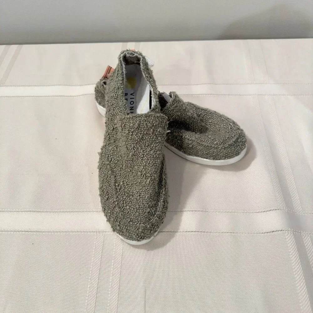 Vionic Beach Malibu Slip On Sneakers Green NWT